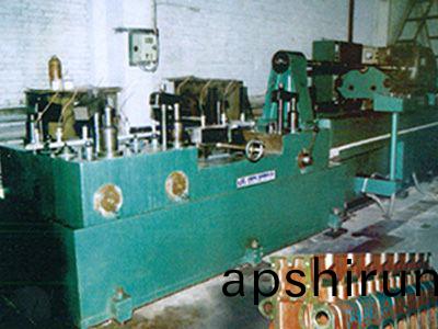 柴油機缸體凸輪軸孔精鉸組郃機(ji)牀